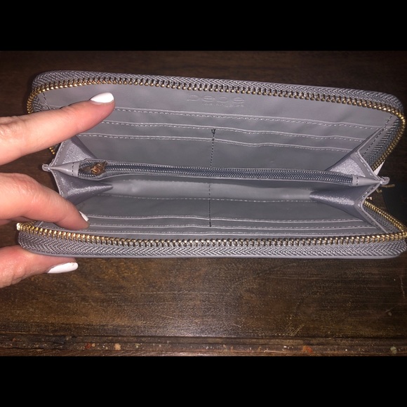 Bebe studded wallet - Picture 3 of 4